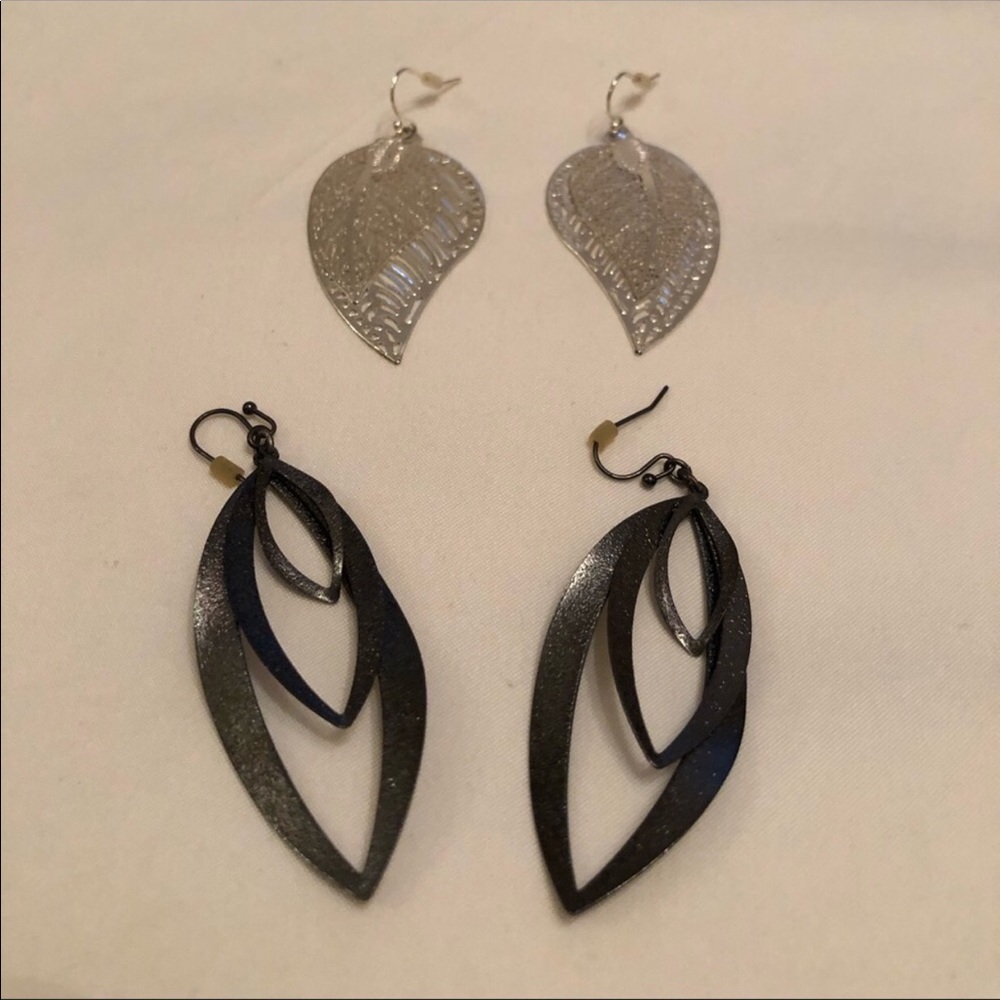 Earrings set of 2